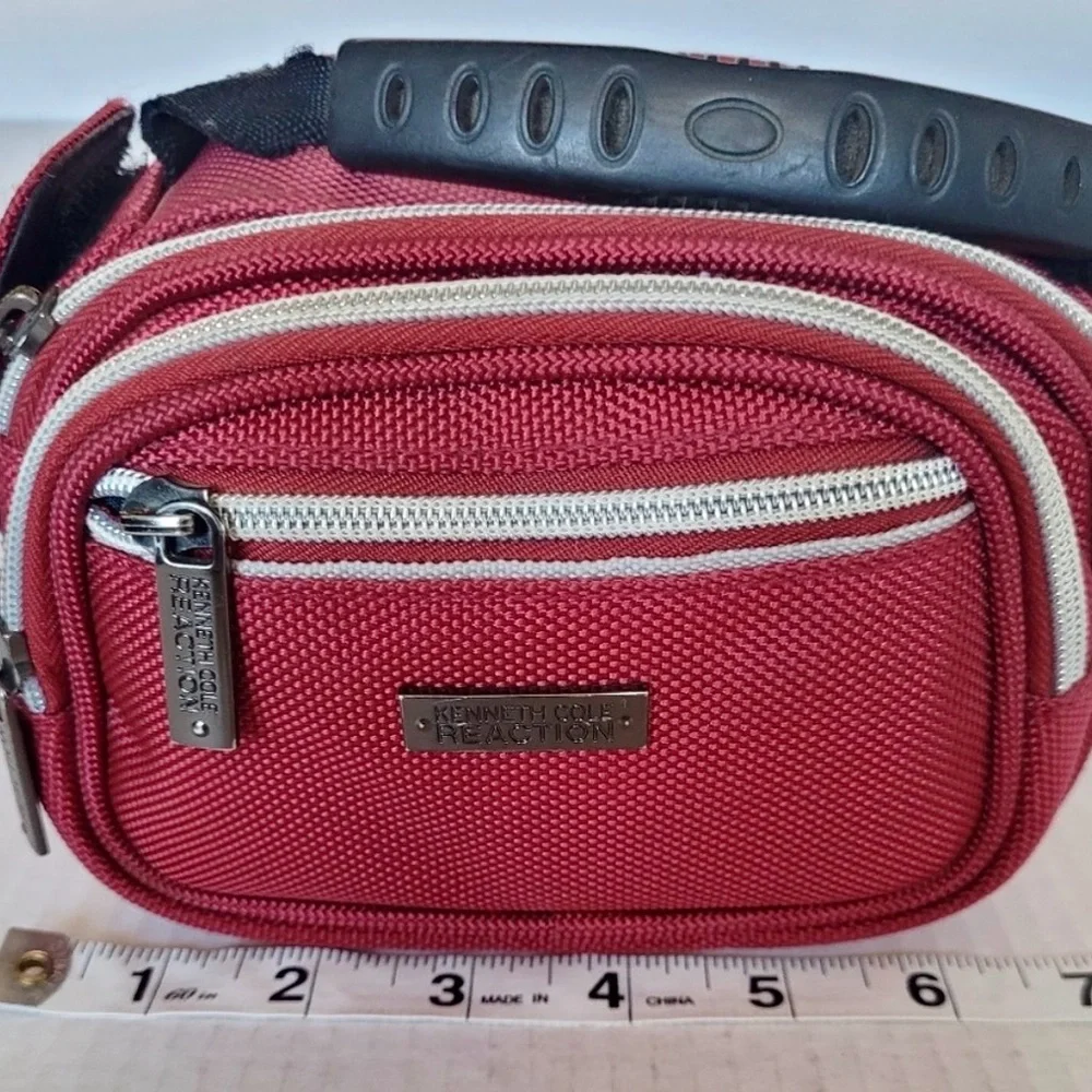 Kenneth Cole Reaction Red Camera Case